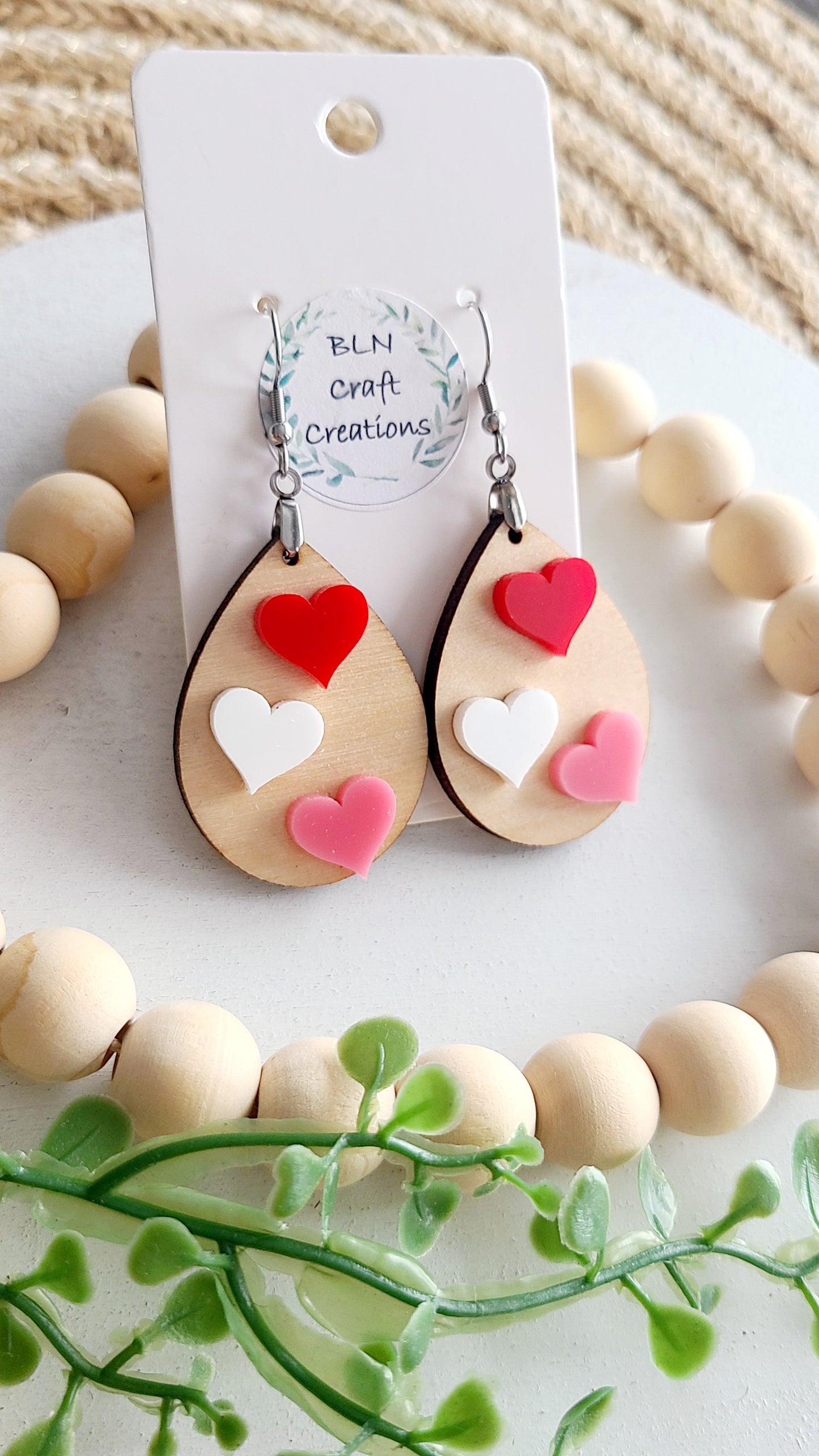 Dimensional heart earrings