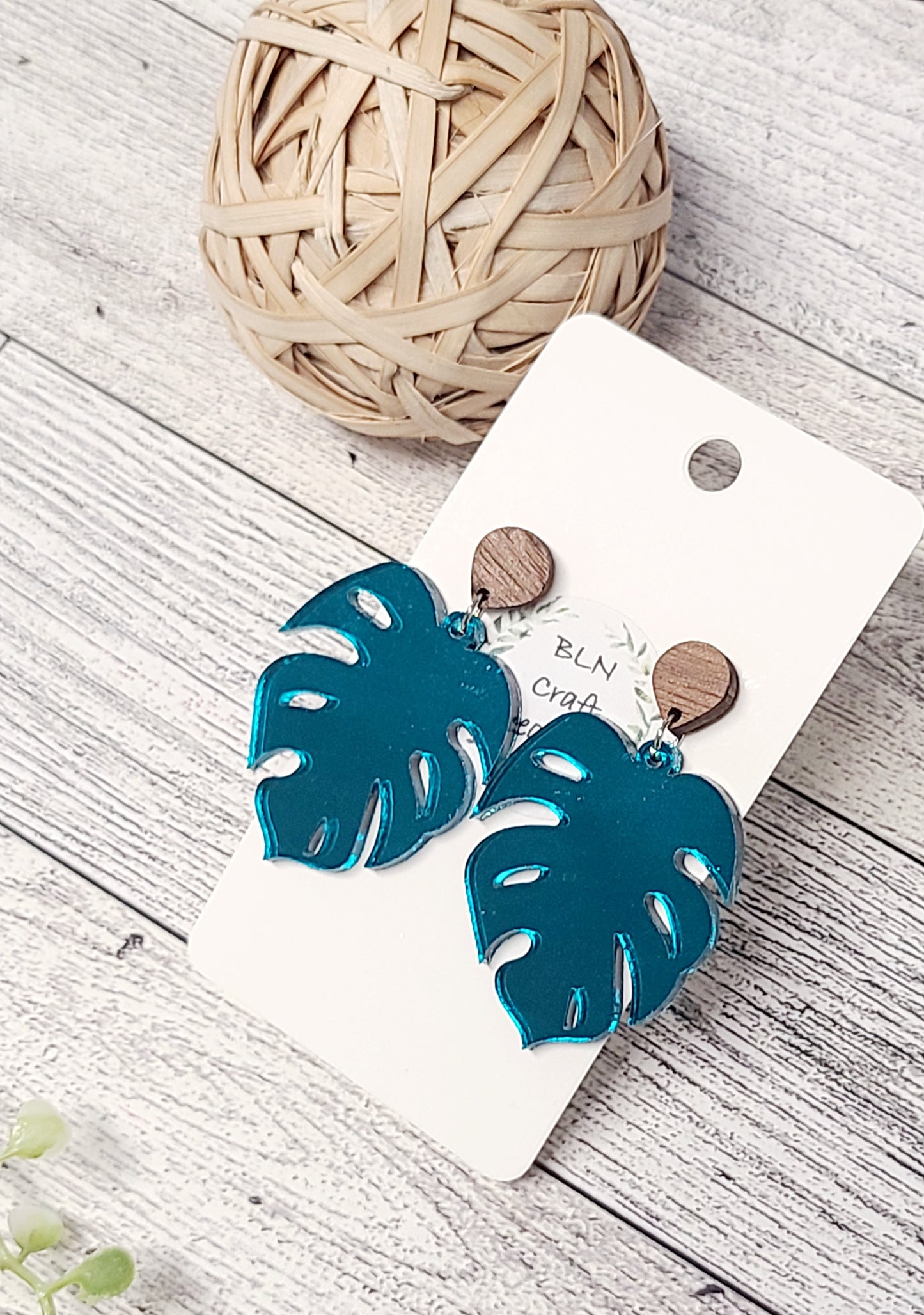 Monstera Leaf earrings