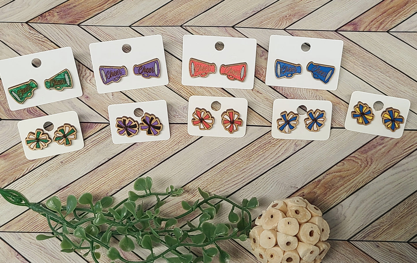 Cheer stud earrings