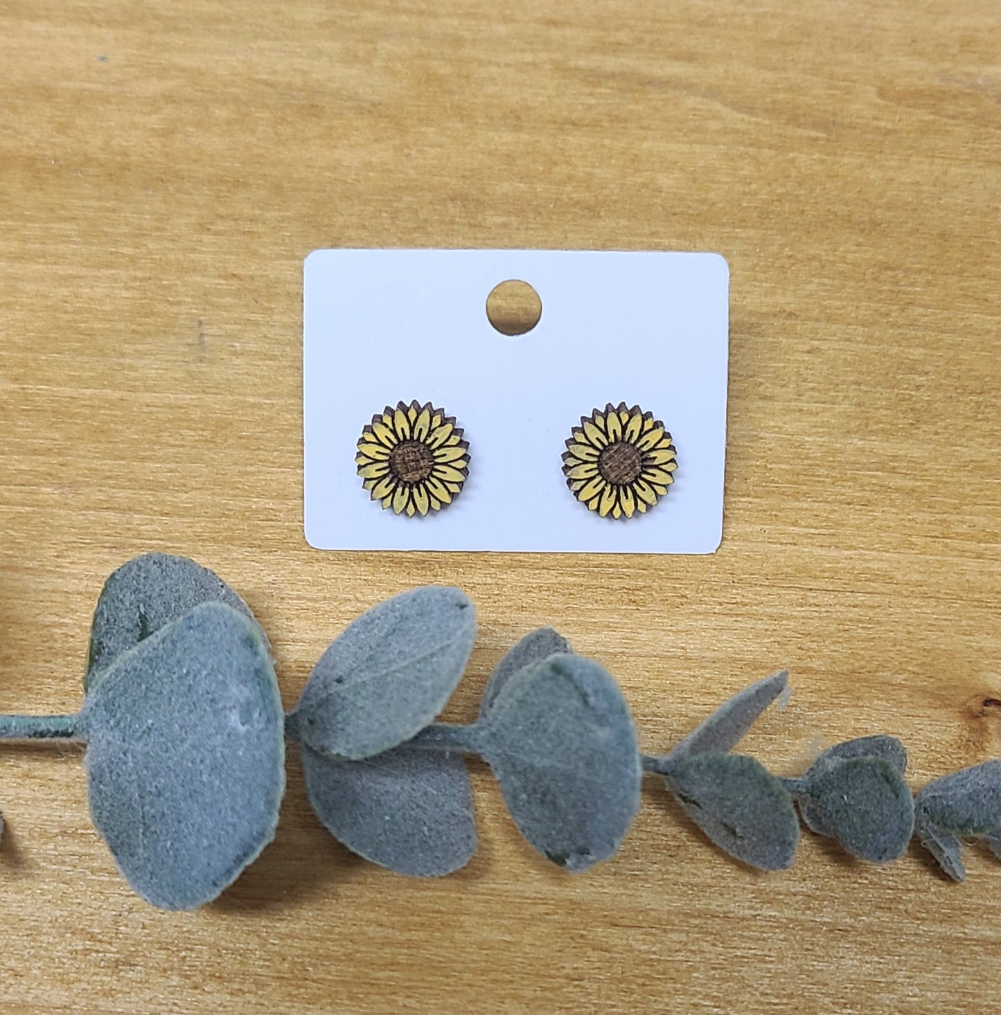 Sunflower stud earrings