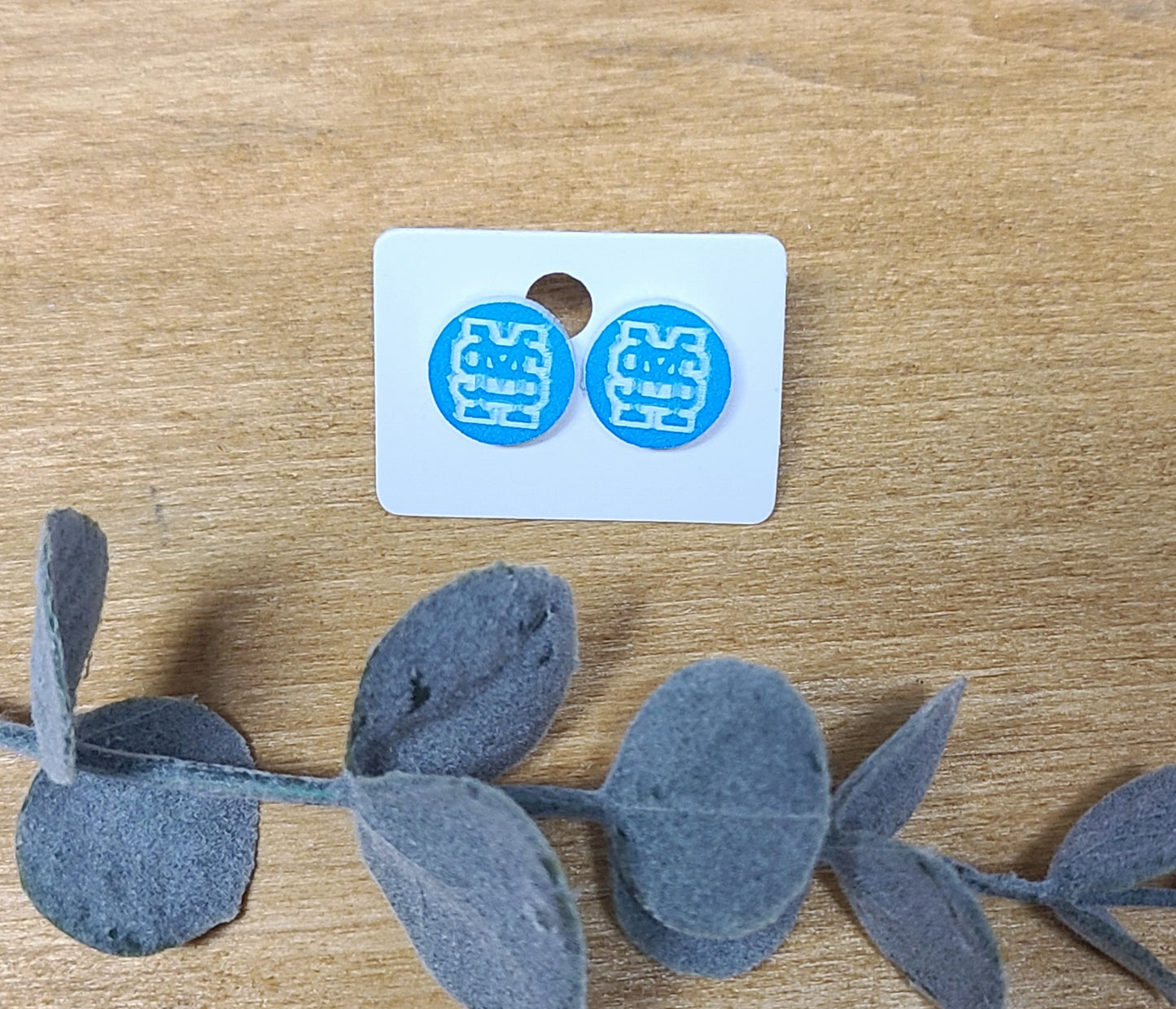 School stud earrings