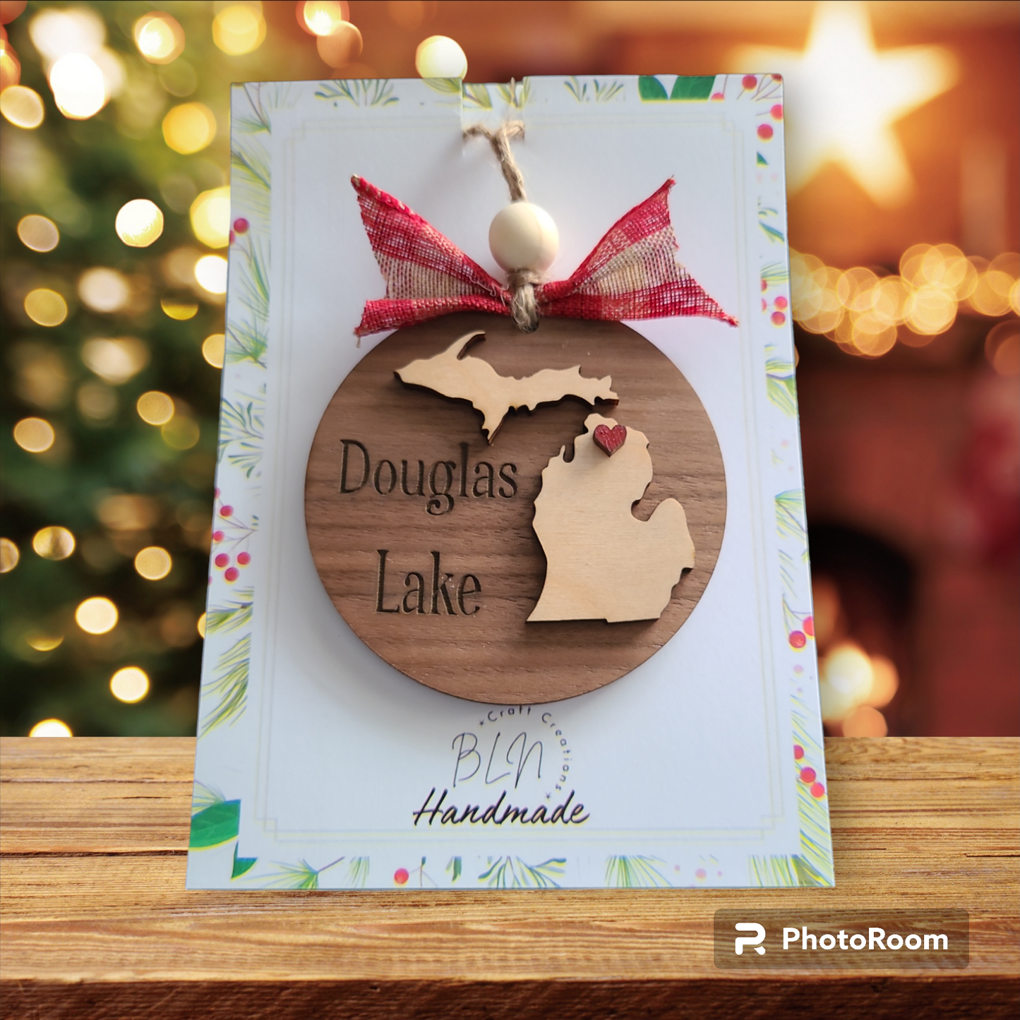 Michigan ornament with heart