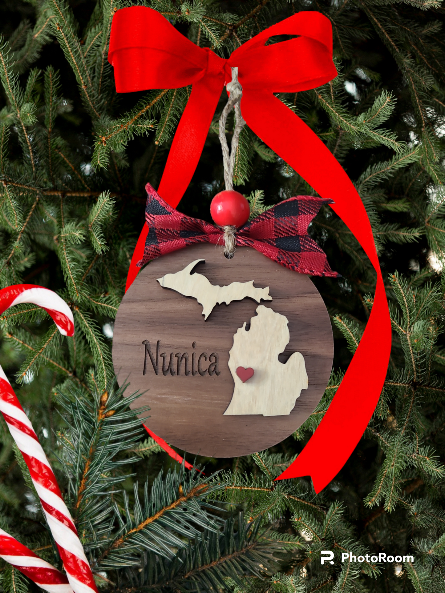 Michigan ornament with heart