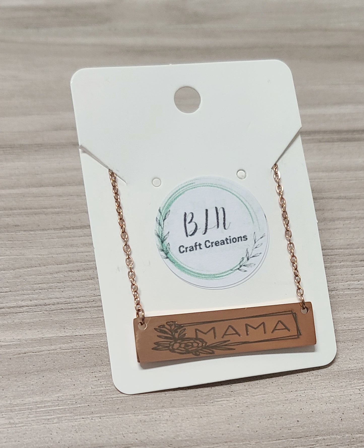 Mama necklace